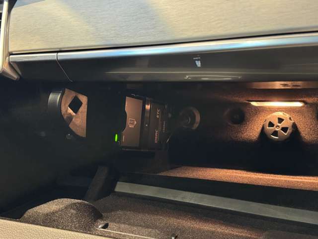 パナメーラ S eハイブリッド　サンルーフ　スポーツクロノPKG