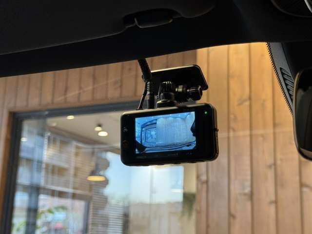 Eクラスワゴン E220 d アバンギャルド AMGラインパッケージ(ISG搭載モデル)