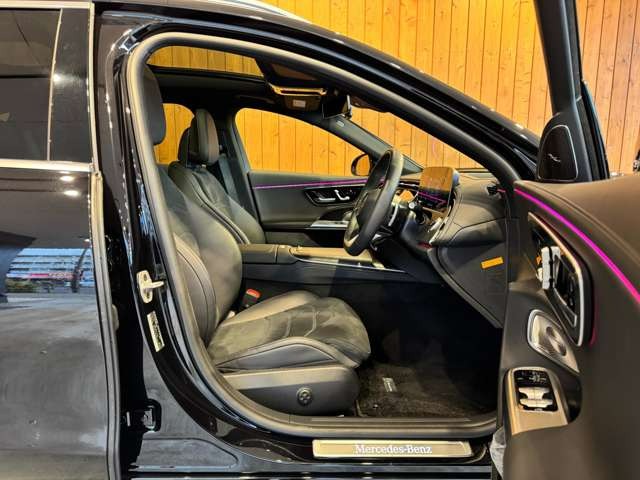 Eクラスワゴン E220 d アバンギャルド AMGラインパッケージ(ISG搭載モデル)