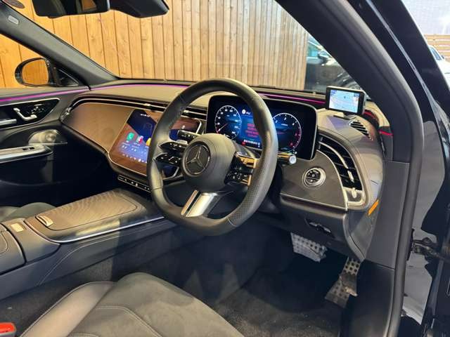 Eクラスワゴン E220 d アバンギャルド AMGラインパッケージ(ISG搭載モデル)
