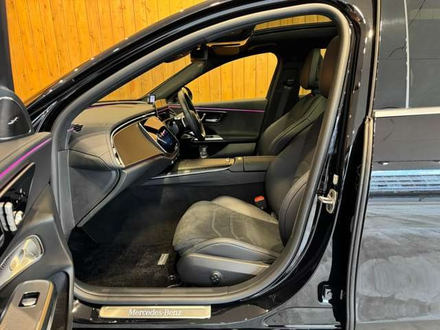 Eクラスワゴン E220 d アバンギャルド AMGラインパッケージ(ISG搭載モデル)