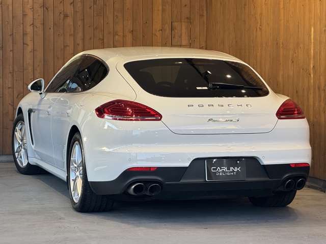 パナメーラ S eハイブリッド　サンルーフ　スポーツクロノPKG