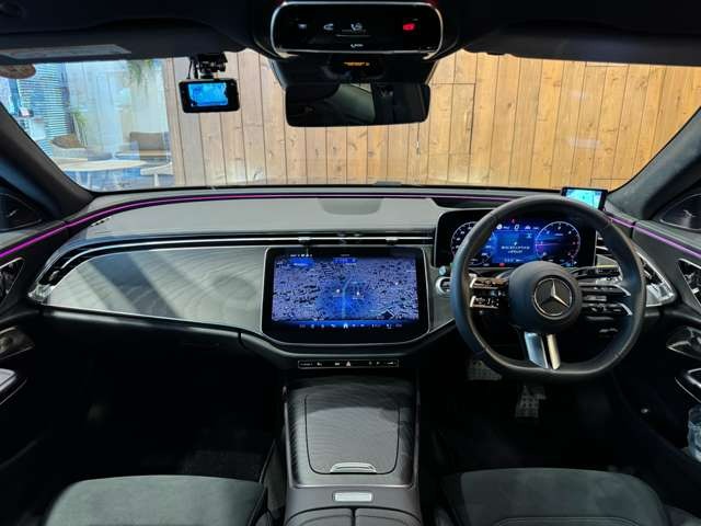 Eクラスワゴン E220 d アバンギャルド AMGラインパッケージ(ISG搭載モデル)