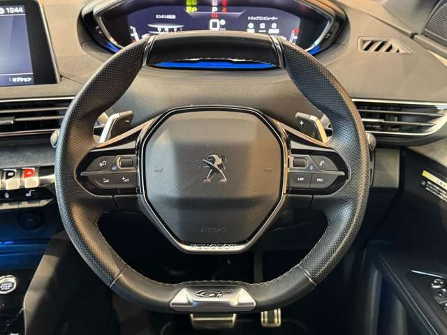 5008 GT　パノラミックサンルーフ