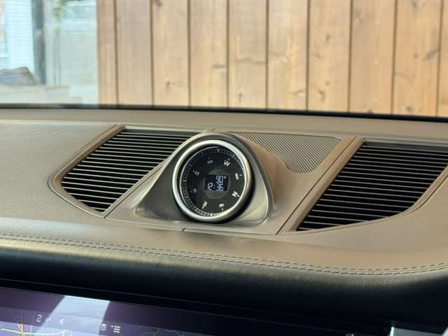 マカン S PDK 4WD　テクノロジーエディション