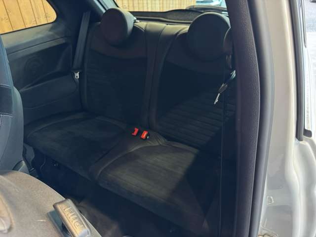 595 コンペティツィオーネ　アバルトロゴバンパーグリル