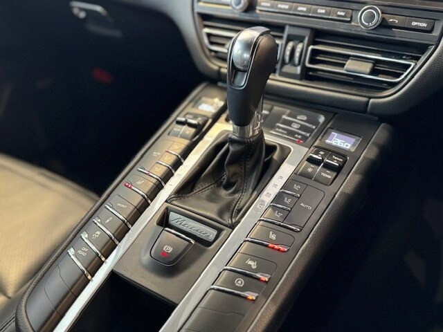 マカン S PDK 4WD　テクノロジーエディション