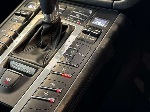 マカン S PDK 4WD　テクノロジーエディション