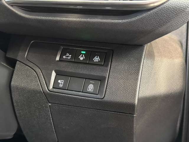 5008 GT　パノラミックサンルーフ