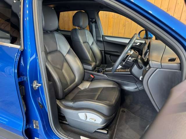 マカン S PDK 4WD　テクノロジーエディション