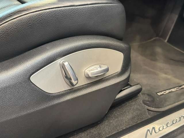 マカン S PDK 4WD　テクノロジーエディション