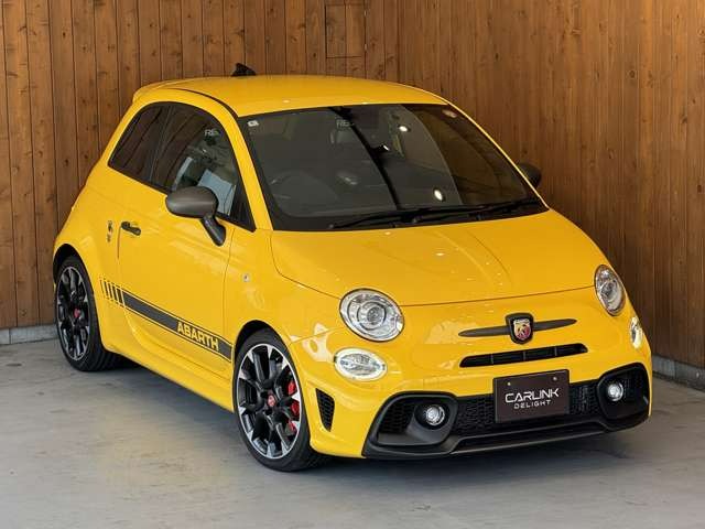 595 コンペティツィオーネ　RECAROシート