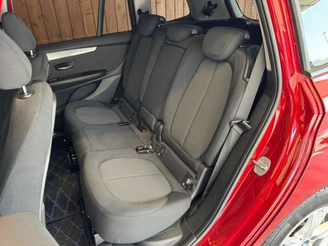 2シリーズ グランツアラー 218d