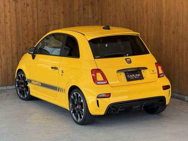 595 コンペティツィオーネ　RECAROシート