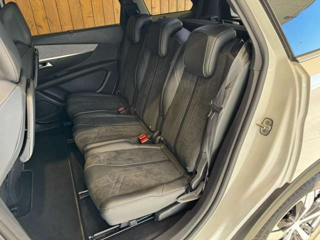 5008 GT　パノラミックサンルーフ