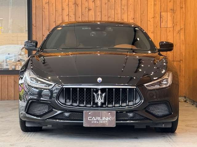 ギブリ モデナ AWD　茶革パワーシート