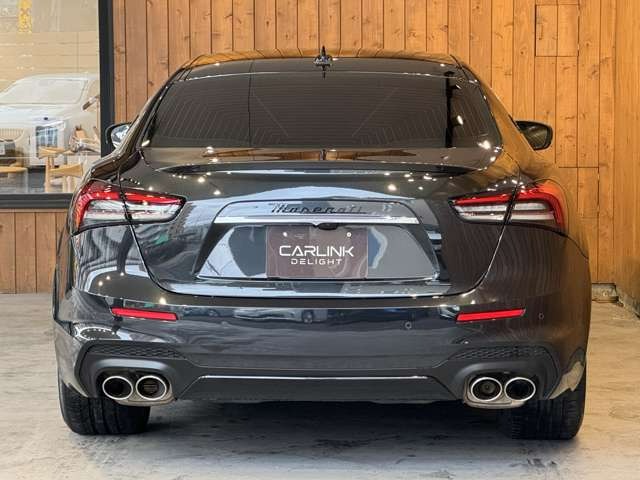 ギブリ モデナ AWD　茶革パワーシート