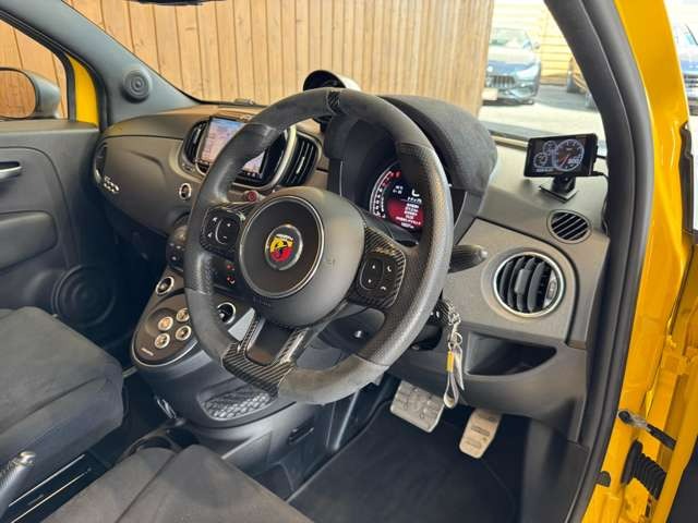 595 コンペティツィオーネ　RECAROシート