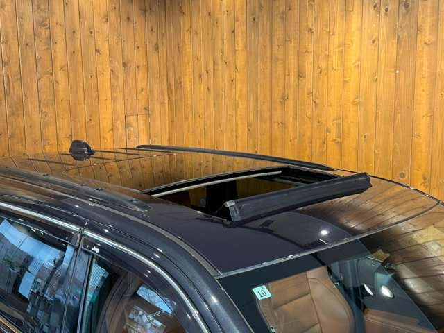 グランドチェロキー SRT8 4WD パノラマルーフ