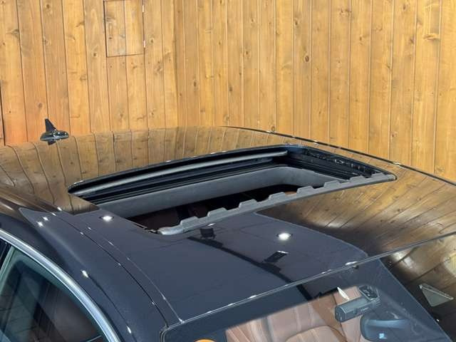 ギブリ モデナ AWD　茶革パワーシート