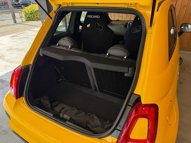 595 コンペティツィオーネ　RECAROシート