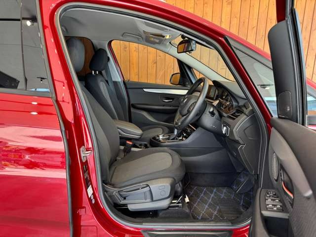 2シリーズ グランツアラー 218d