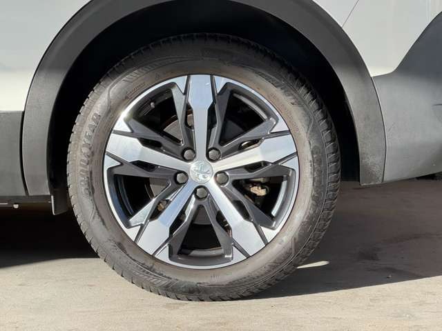 5008 GT　パノラミックサンルーフ