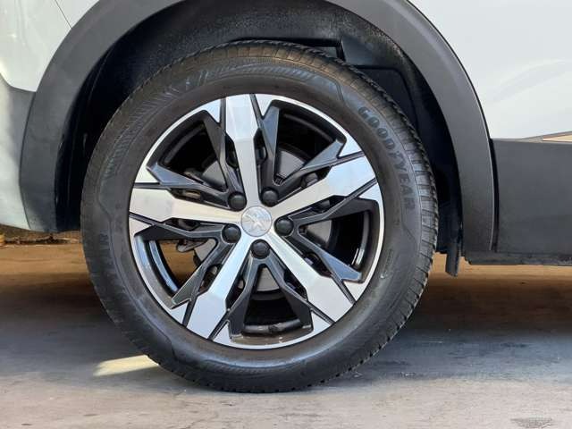 5008 GT　パノラミックサンルーフ