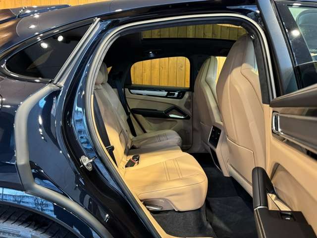 カイエンクーペ ターボ ティプトロニックS