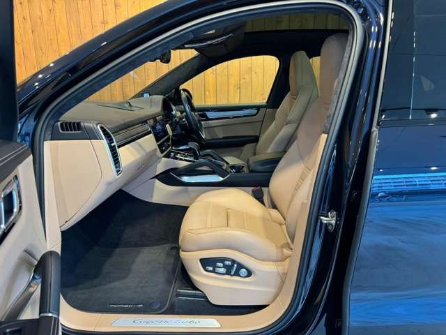 カイエンクーペ ターボ ティプトロニックS