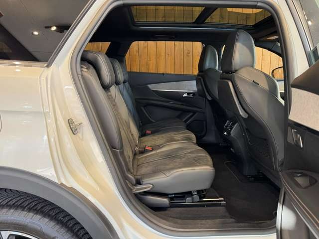 5008 GT　パノラミックサンルーフ