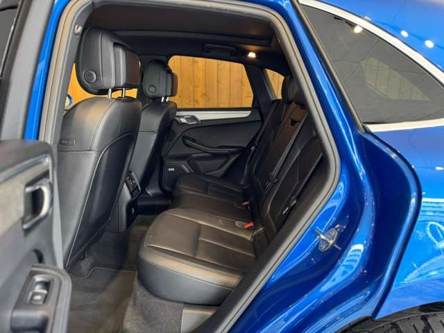 マカン S PDK 4WD　テクノロジーエディション