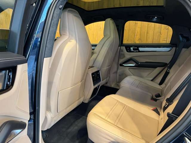 カイエンクーペ ターボ ティプトロニックS