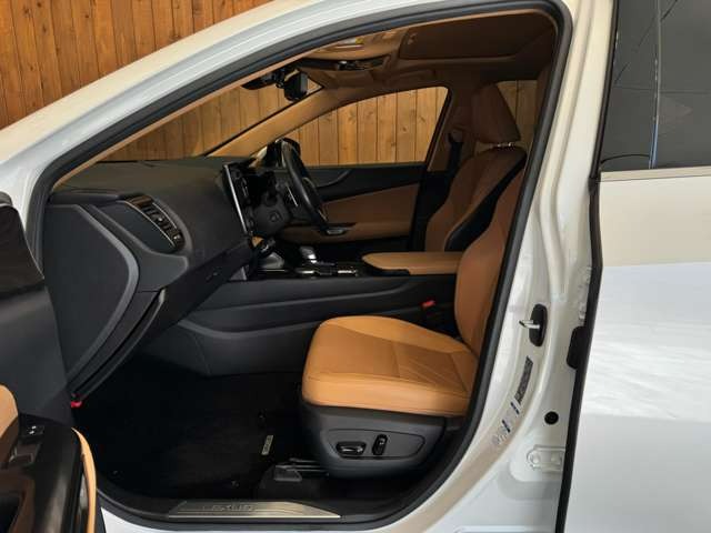 NX 450hプラス バージョンL