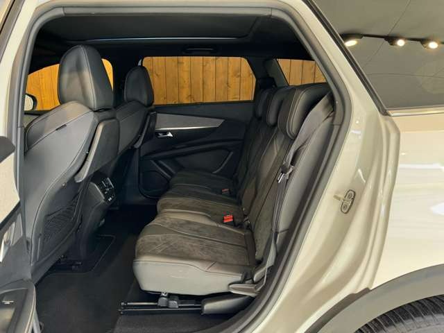 5008 GT　パノラミックサンルーフ