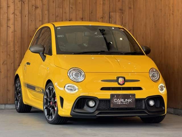 595 コンペティツィオーネ　RECAROシート