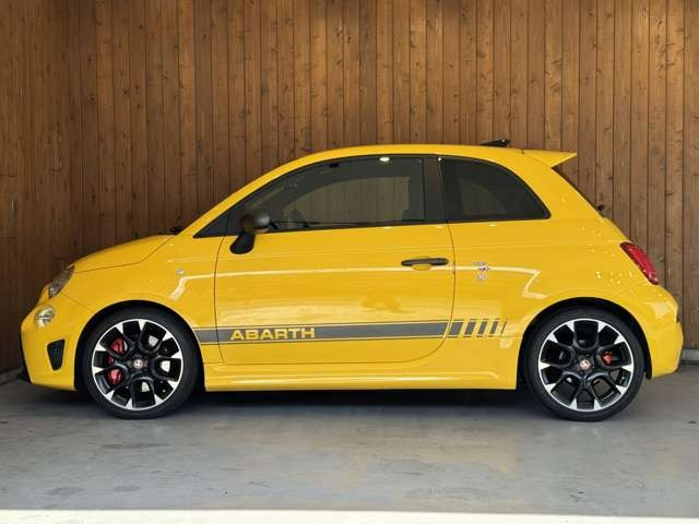 595 コンペティツィオーネ　RECAROシート