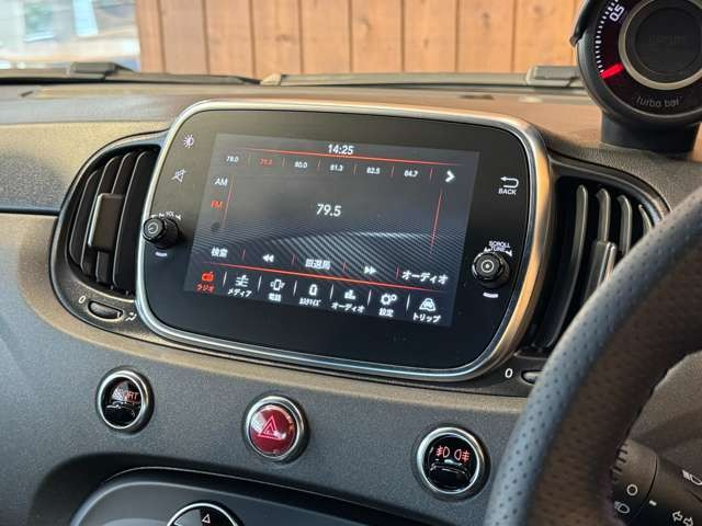 595 コンペティツィオーネ　アバルトロゴバンパーグリル