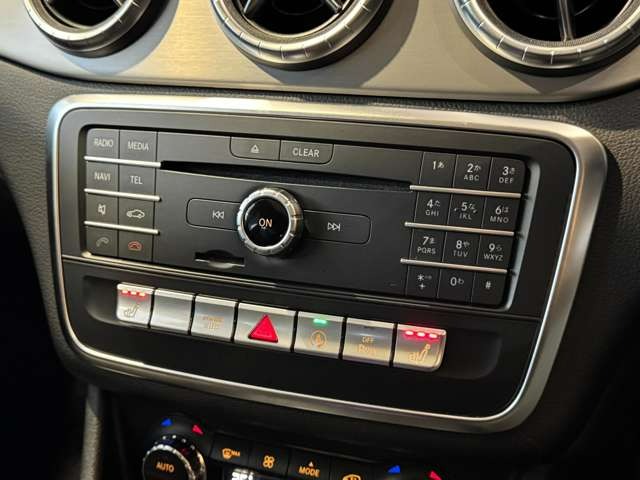 CLAシューティングブレーク CLA180 AMGスタイル