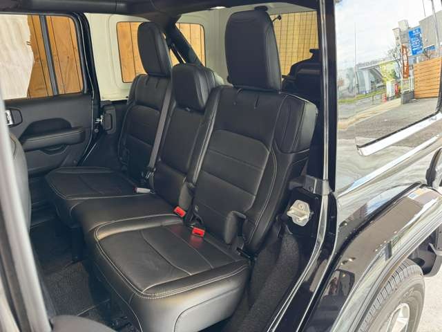 ラングラー アンリミテッド サハラ