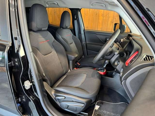 レネゲード トレイルホーク