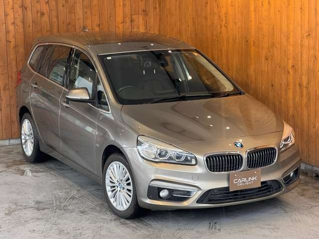 2シリーズグランツアラー 218i ラグジュアリー