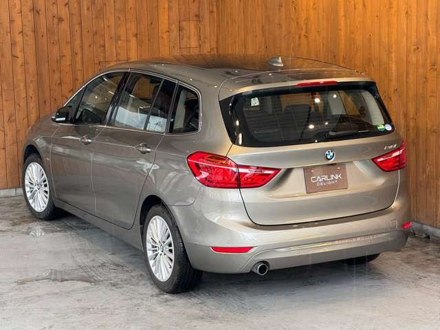 2シリーズグランツアラー 218i ラグジュアリー