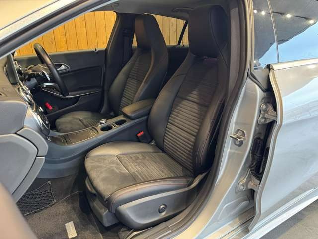 CLAシューティングブレーク CLA180 AMGスタイル