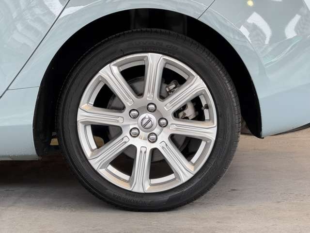 V40 T3 インスクリプション