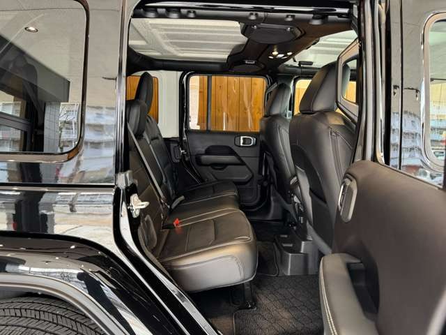 ラングラー アンリミテッド サハラ