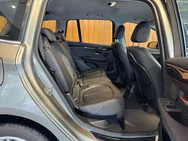 2シリーズグランツアラー 218i ラグジュアリー