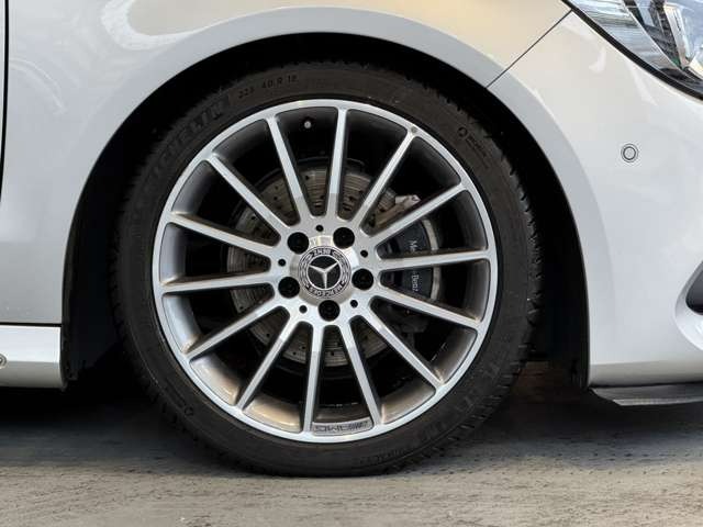 CLAシューティングブレーク CLA180 AMGスタイル