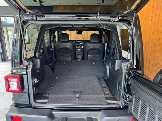 ラングラー アンリミテッド サハラ