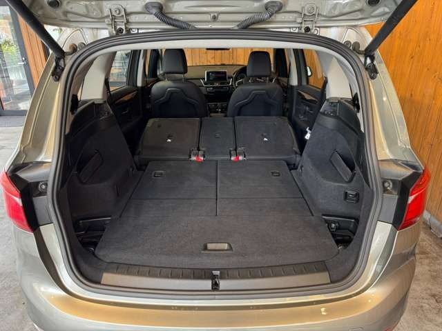 2シリーズグランツアラー 218i ラグジュアリー